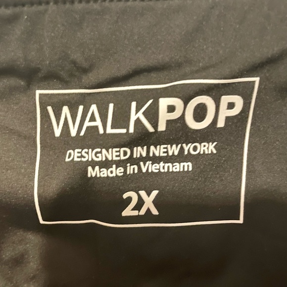 Walk Pop Capris - Picture 2 of 2